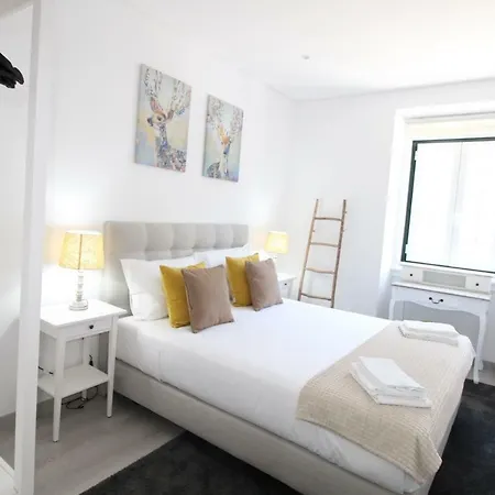 Moderno Nas Olaias A 5 Minutos Da Faculdade Isel E Ist Apartment *