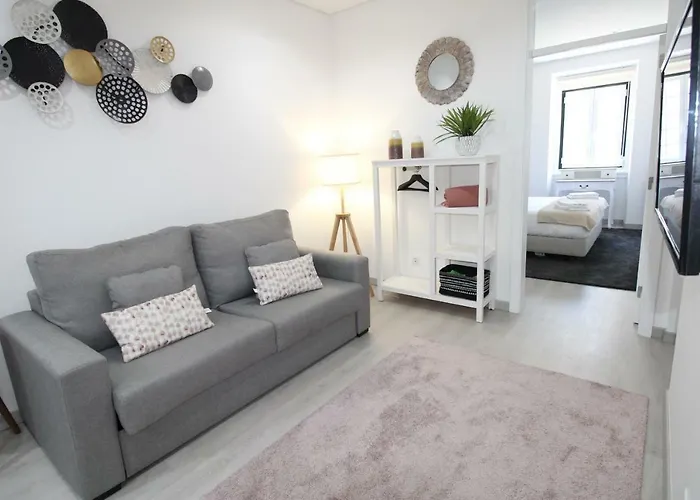 Moderno Nas Olaias A 5 Minutos Da Faculdade Isel E Ist Apartman Lisboa